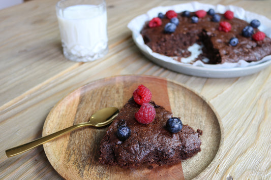 Finger-licking Brownie with Protein Bar pieces and Applesauce