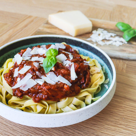 Hey Planet Spaghetti Bolognese with sustainable and healthy insect protein meat